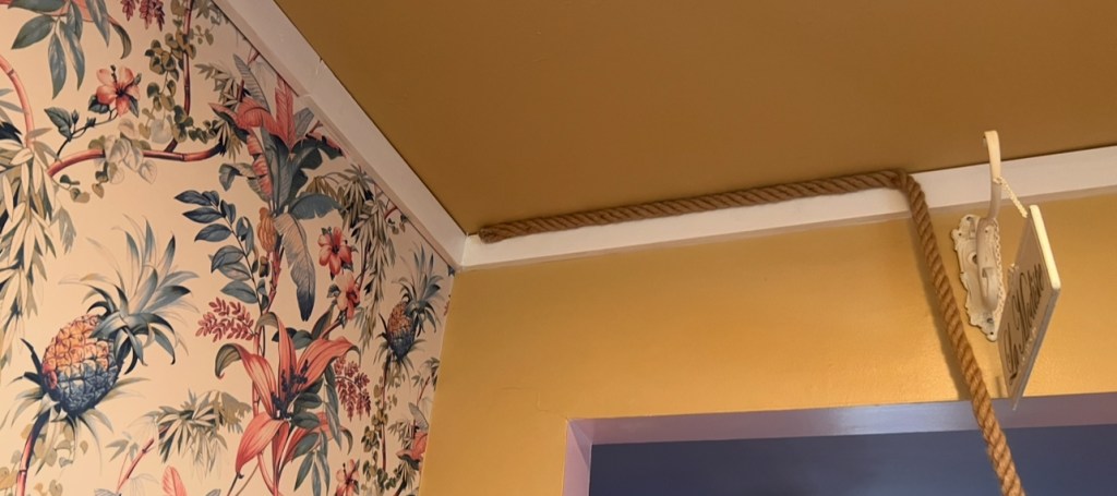 Tie up your&nbsp;trim